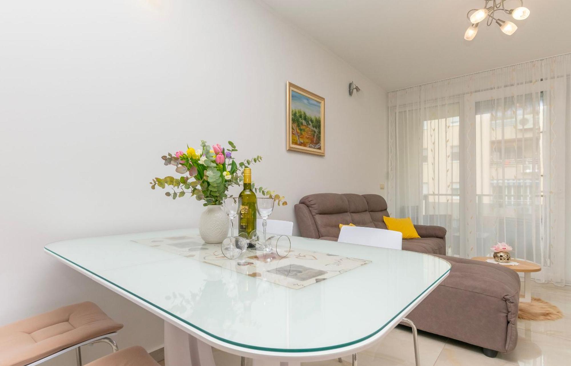 Apartment Ivanka 오미스 외부 사진