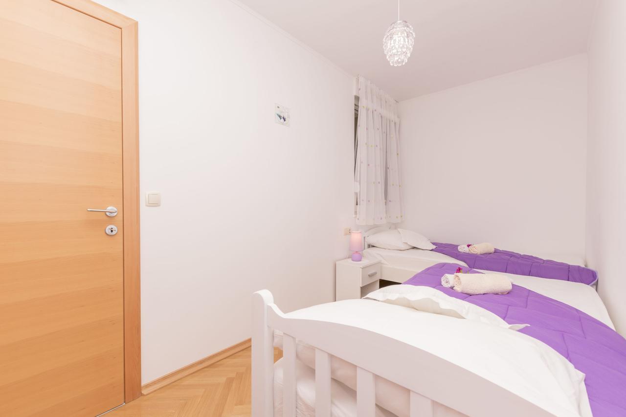Apartment Ivanka 오미스 외부 사진