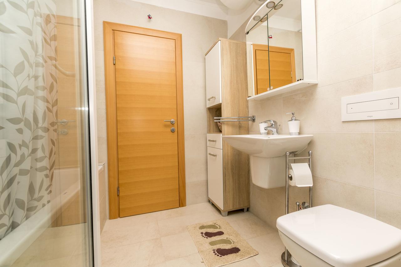Apartment Ivanka 오미스 외부 사진
