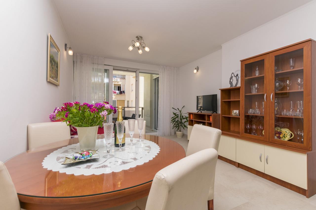 Apartment Ivanka 오미스 외부 사진